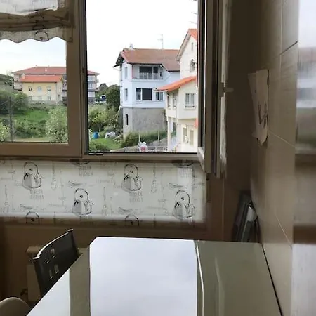 Lekeitio, Garaje Y Wifi Διαμέρισμα *